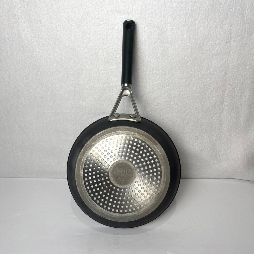 Ninja Foodi NeverStick Essential 8-inch Fry Pan, C10020